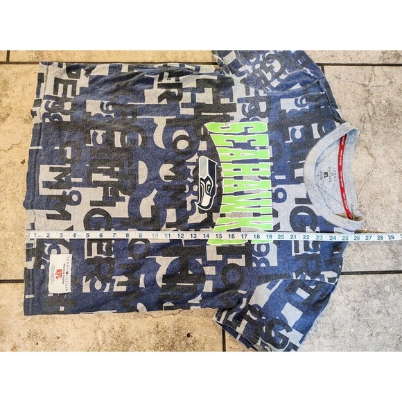 Tommy Hilfiger All Over Print Seattle Seahawks Size Medium T-Shirt AOP American - Picture 13 of 13